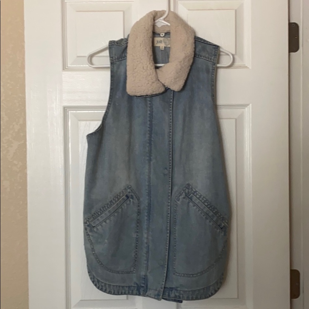 Denim vest with Sherpa collar